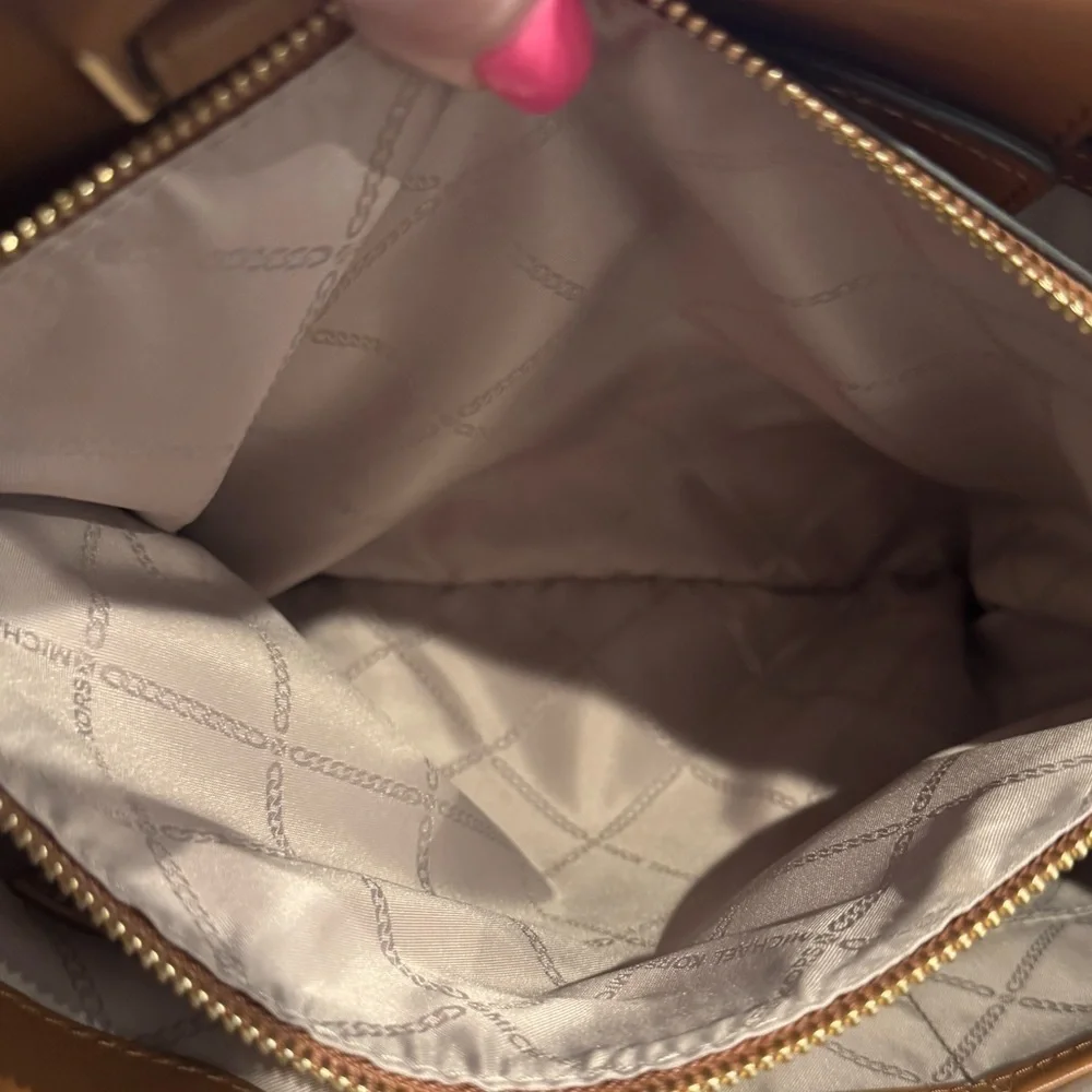 Michael Kors Large Gramercy Satchel (EUC)